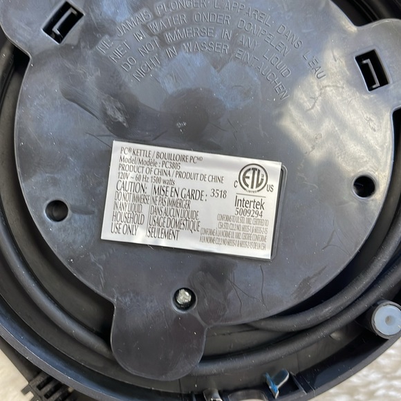 President's Choice Stainless Steel Cordless Kettle - Picture 7 of 15